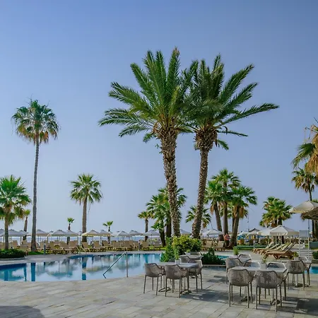 Resort Golden Bay Larnaca