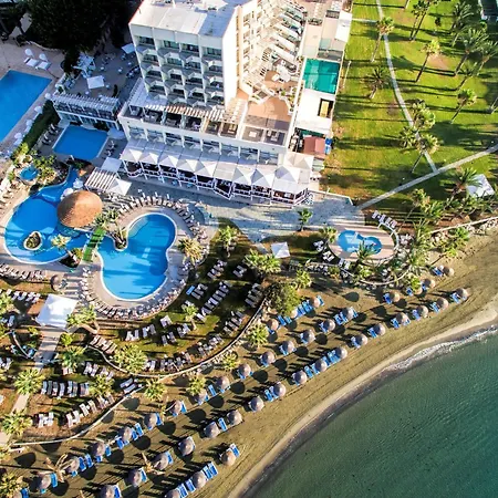 Golden Bay Lárnaca