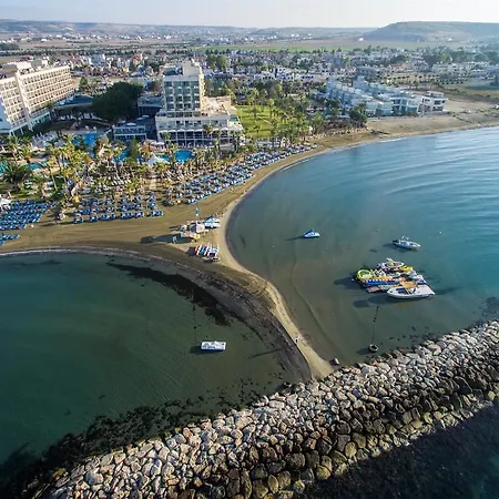 Golden Bay Lárnaca