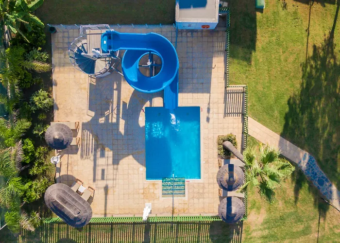 אתר נופש Golden Bay 5*