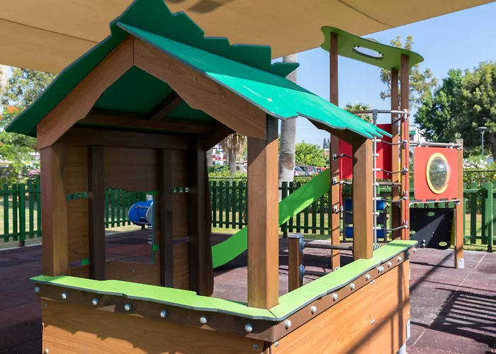 Golden Bay אתר נופש 5*