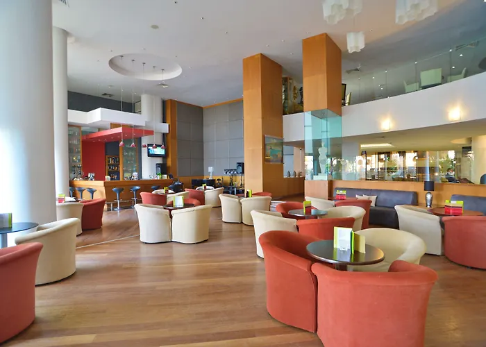 Golden Bay לרנקה