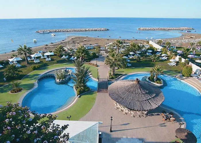 Golden Bay אתר נופש