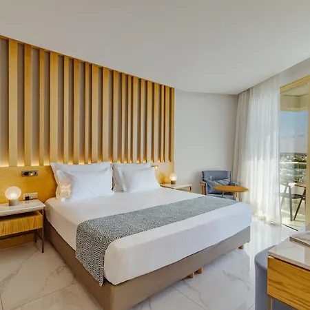 Resort Golden Bay Larnaca