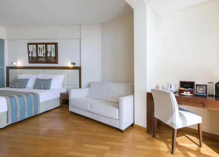 Golden Bay Resort Larnaca