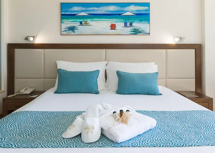 Golden Bay Resort 5*