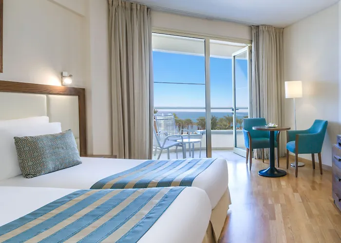 Resort Golden Bay 5*