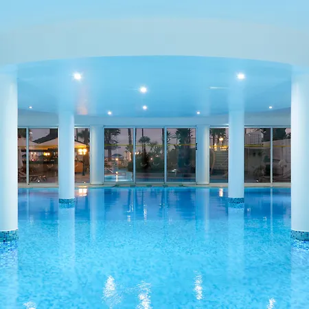 Rezort Golden Bay 5*
