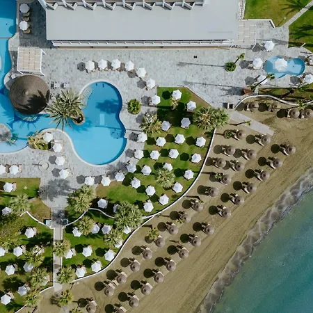 Golden Bay Rezort Larnaca