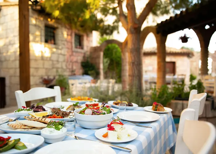 Golden Bay 5* Larnaca